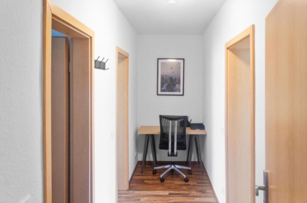 Ferienwohnung Relax Oasis With 65 Smarttv, Kitchen And Balcony Duisburg Exterior foto